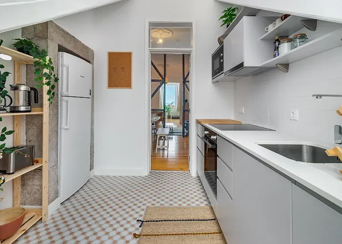 Whome Riverside View 2-bed For Remote Workers & Digital Nomads Apartamento *