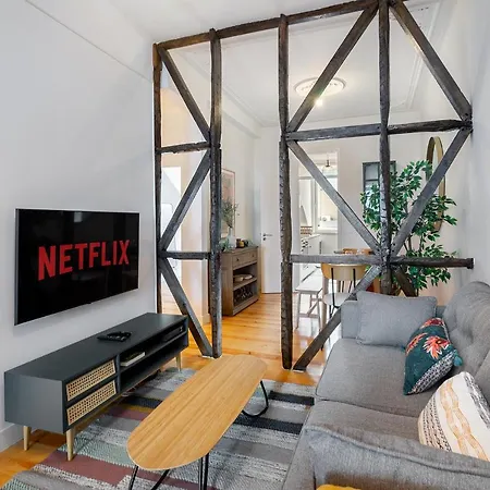 アパート Whome Riverside View 2-bed For Remote Workers & Digital Nomads リスボン