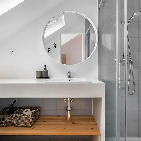 Whome Riverside View 2-bed For Remote Workers & Digital Nomads * リスボン