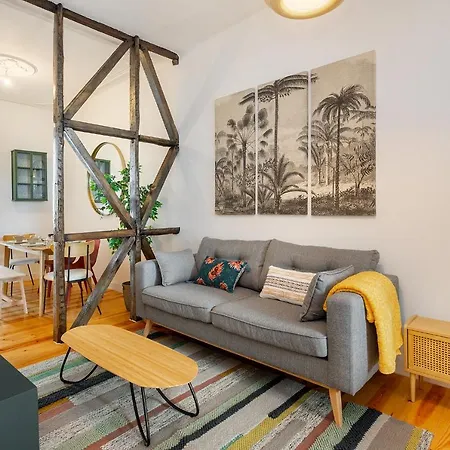 Whome Riverside View 2-bed For Remote Workers & Digital Nomads *