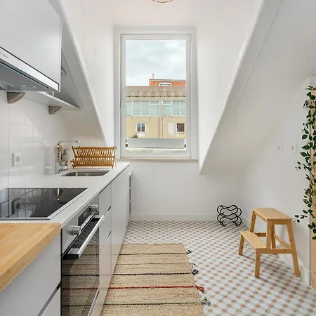 Apartmán Whome Riverside View 2-bed For Remote Workers & Digital Nomads